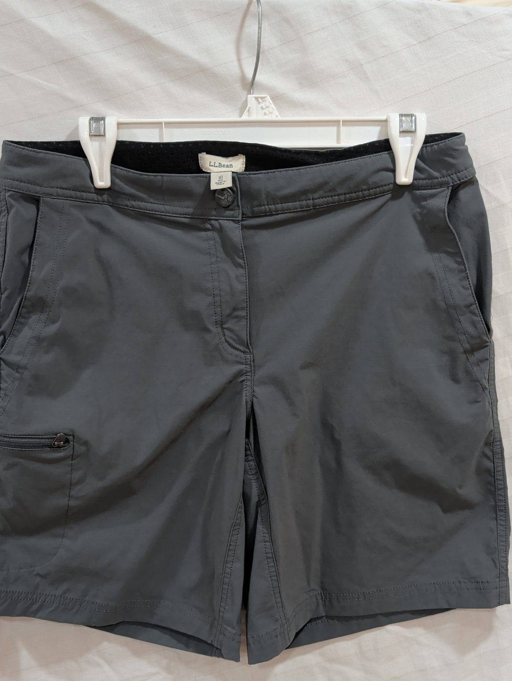 L.L. Bean  Shorts Women Size  10  Gray Chino Performance Lightweight Outdoor